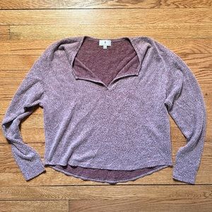 Socialite V-neck Sweater size: M
